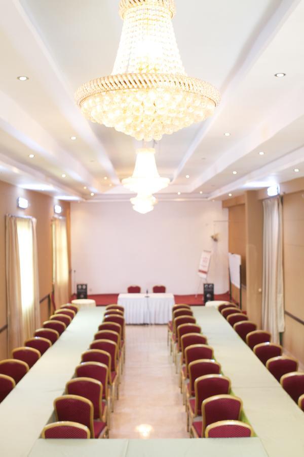 AG Hotel Gondar Bagian luar foto